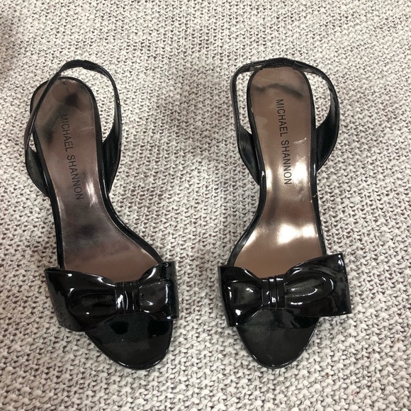 Michael Shannon Shoes - Michael Shannon Black Shiny Bow Heels! (Sz 7)
